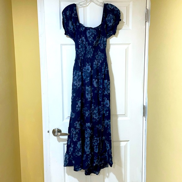 Lovely hollister dress - Picture 3 of 11